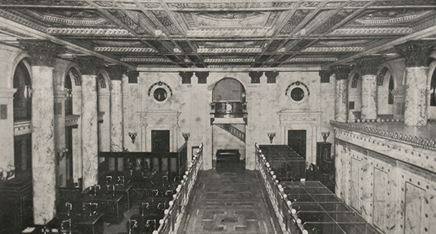 Historic photo of the banking hall at 346 Broadway