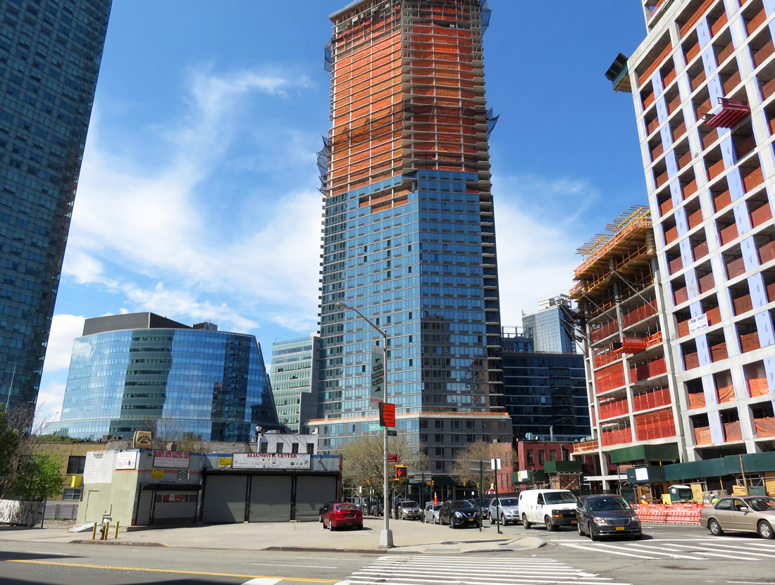 Looking north from the intersection of Thomson Avenue and 44th Drive. From left to right: One Court Square, Two Court Square, Court Square Place, The Halcyon at 43-25 Hunter Street, 23-10 Queens Plaza South (background), Watermark Court Square, The Edison