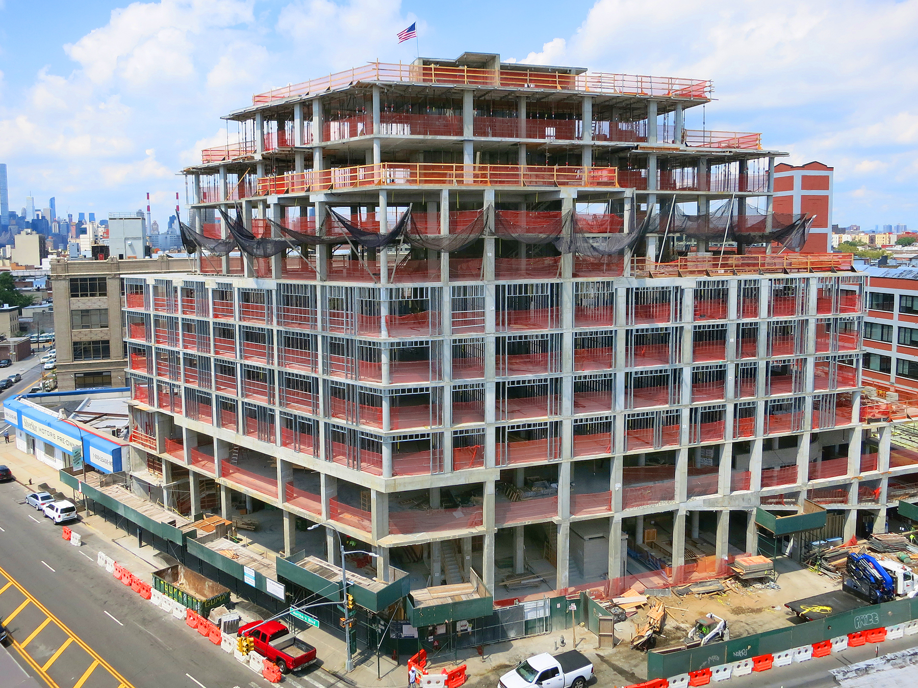 Topped out 37-14 36th Street. Photo by Peter Wilk/Wilk Marketing Communications