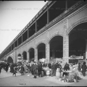 The Queensboro Bridge open air market in 1914
