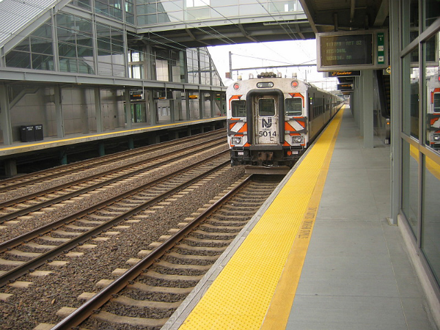Existing New Jersey Transit station at Newark Liberty, image by Joseph Barillari from Wikimedia