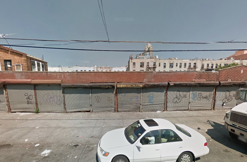 731 61st Street in August 2014, image via Google Maps