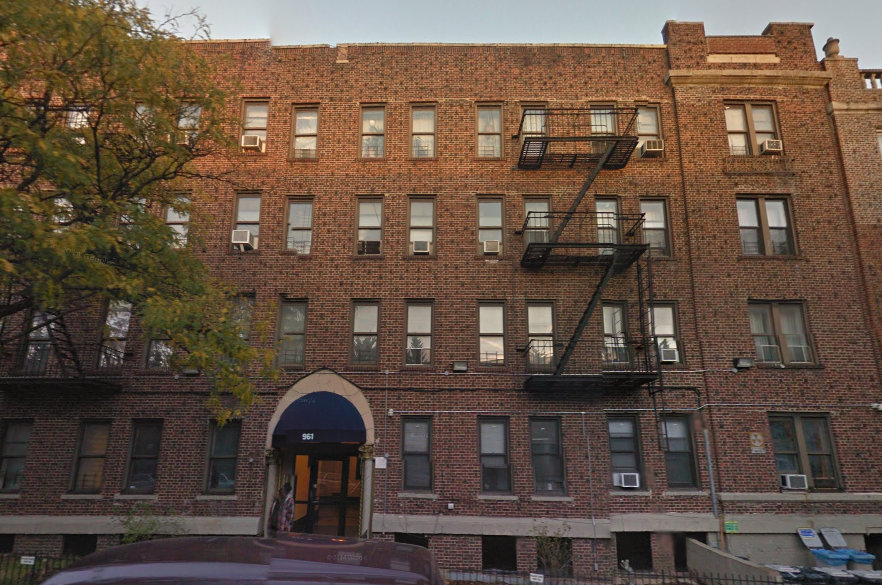 961 Washington Avenue, image via Google Maps