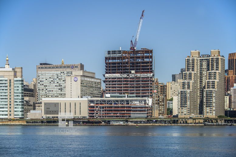 Construction of NYU Langone Medical Center's Building the Helen L. and Martin S. Kimmel Pavilion. Photo by Tectonic