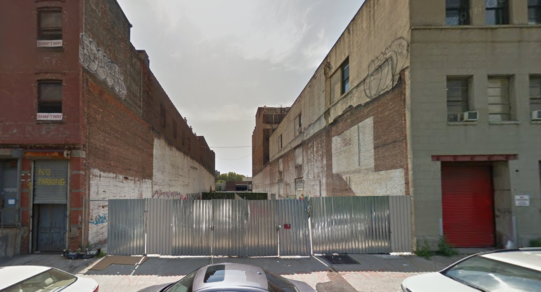 2568 Park Avenue, image via Google Maps