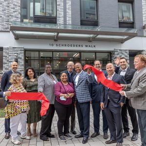 Brooklyn Borough President Eric Adams and 'The Fountains' project team celebrate the completion of construction- Photo by Gerri Hernandez