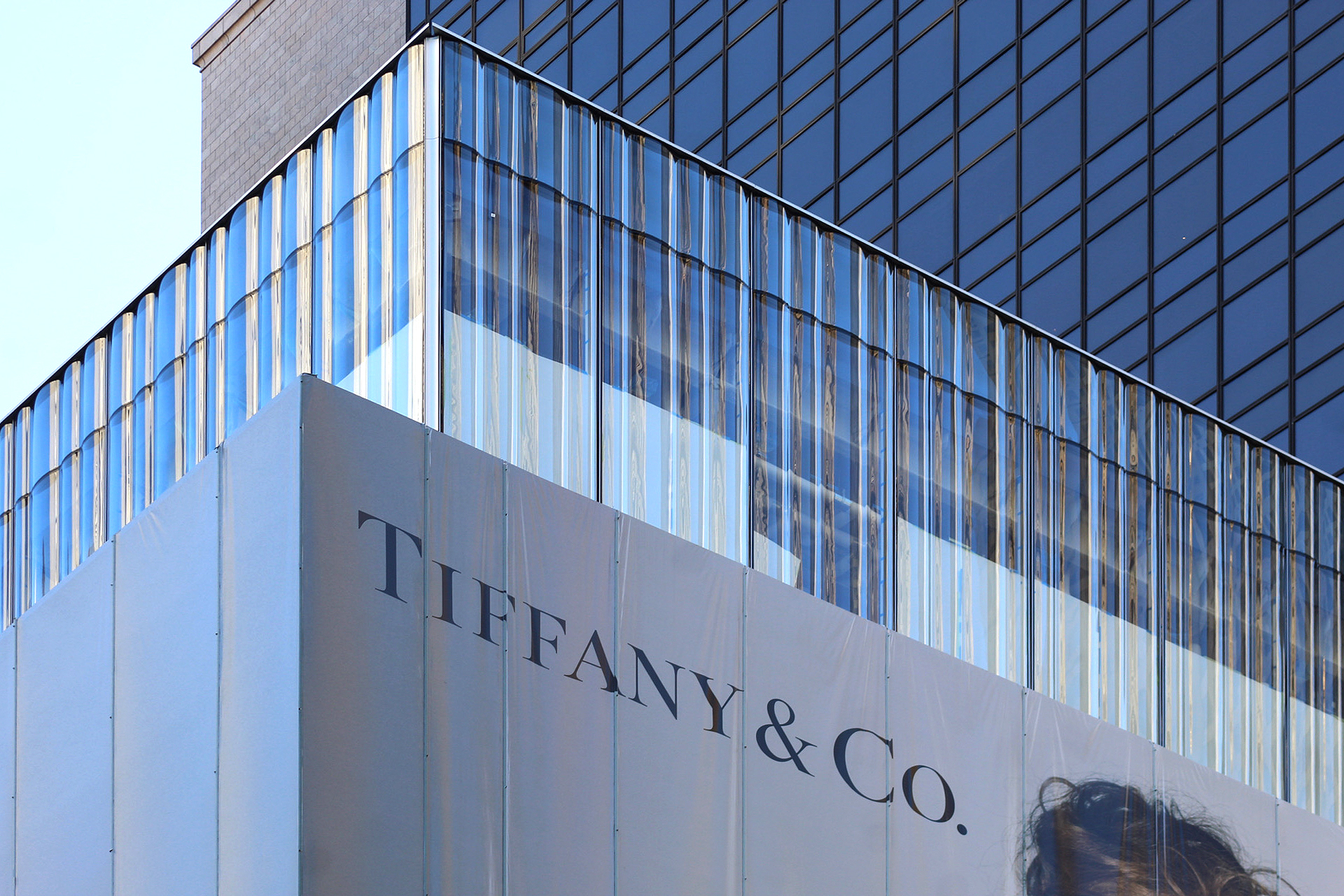 OMA completes Tiffany & Co. fifth avenue flagship store with jewelry box  in New York