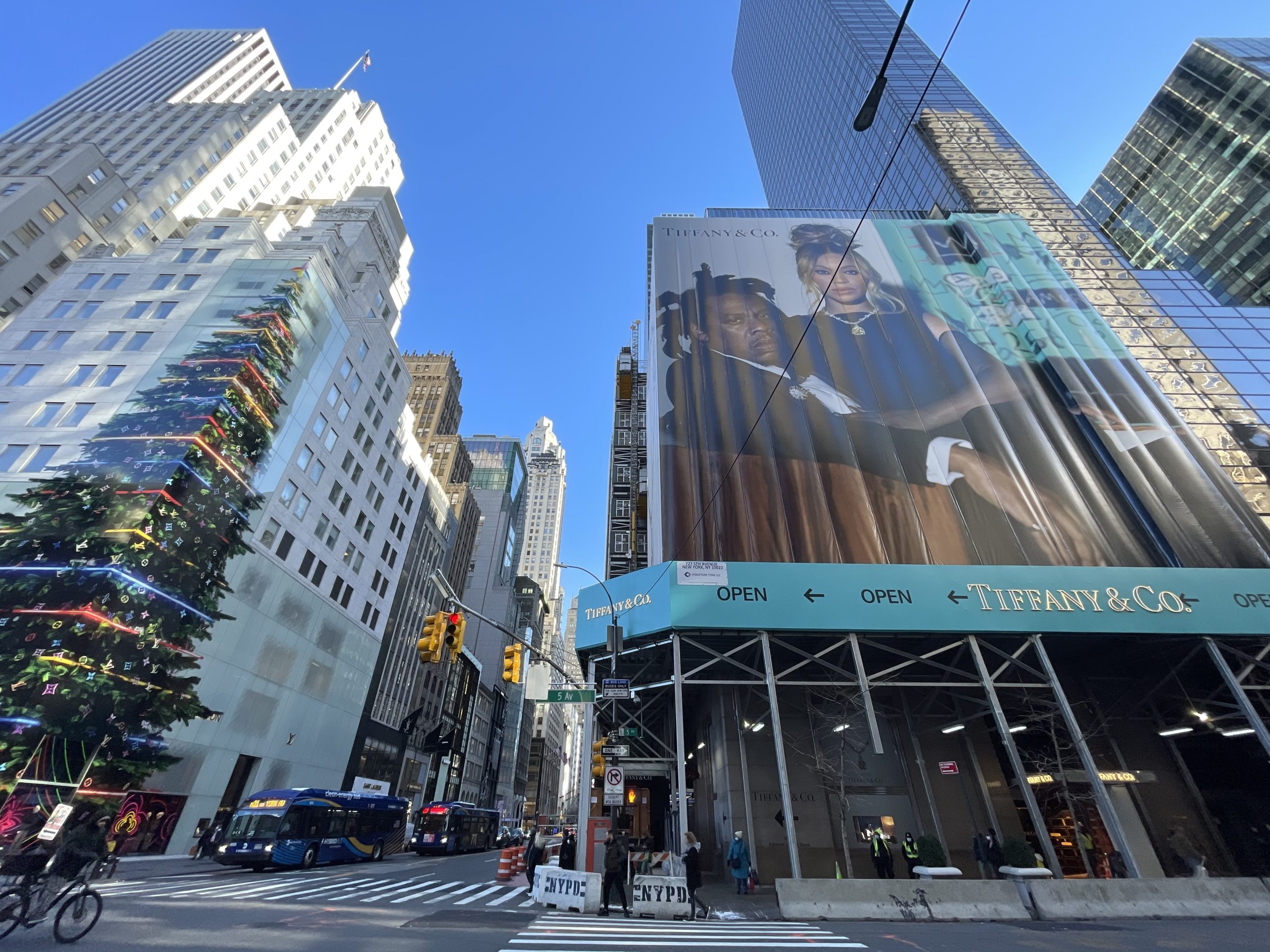 Must Read: Tiffany & Co. to Remodel Fifth Avenue Flagship,  Service  Center to Open in Colombia - Fashionista