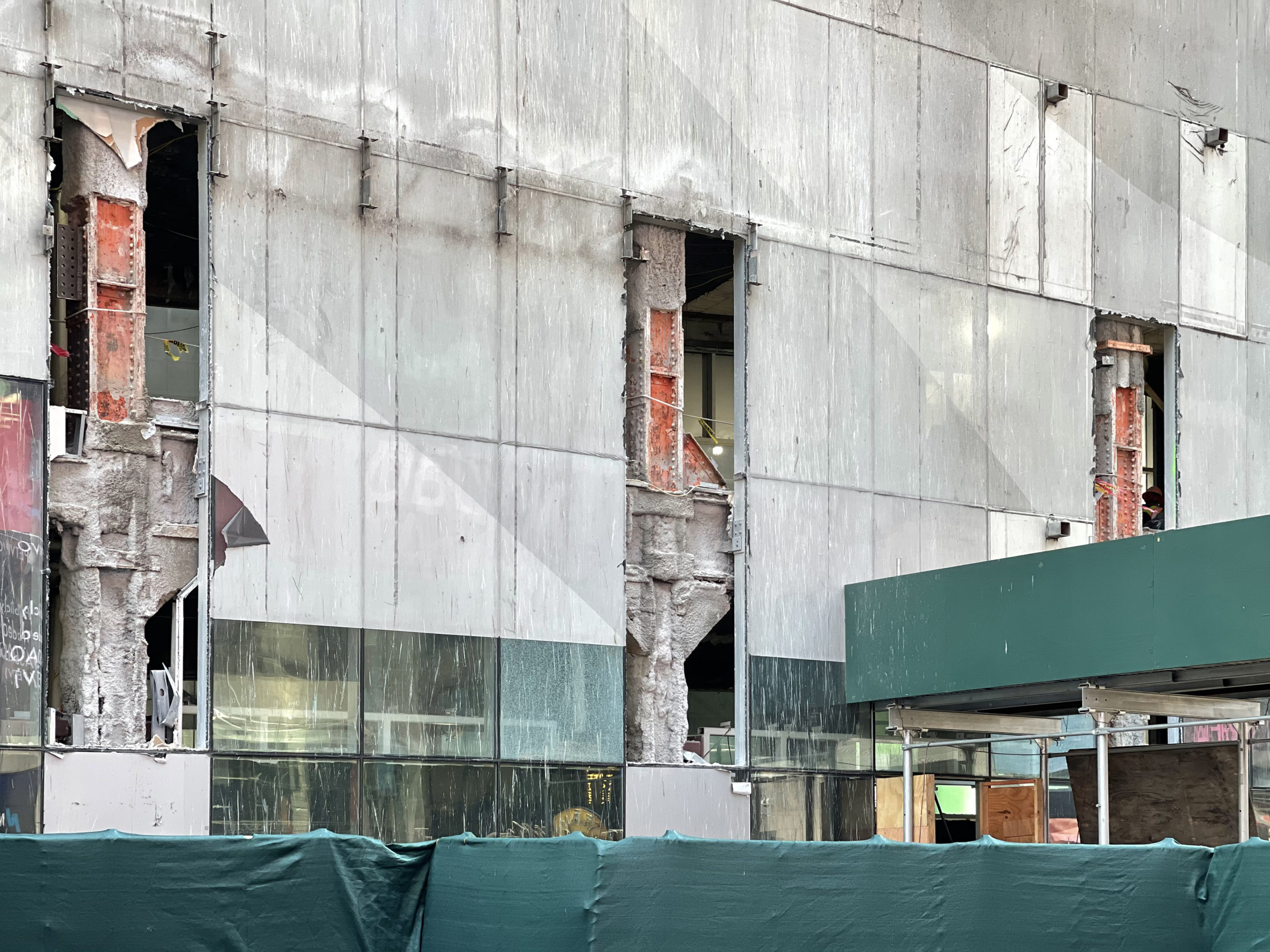 Billboard Removal and Transformation of One Times Square Progresses in  Midtown, Manhattan - New York YIMBY
