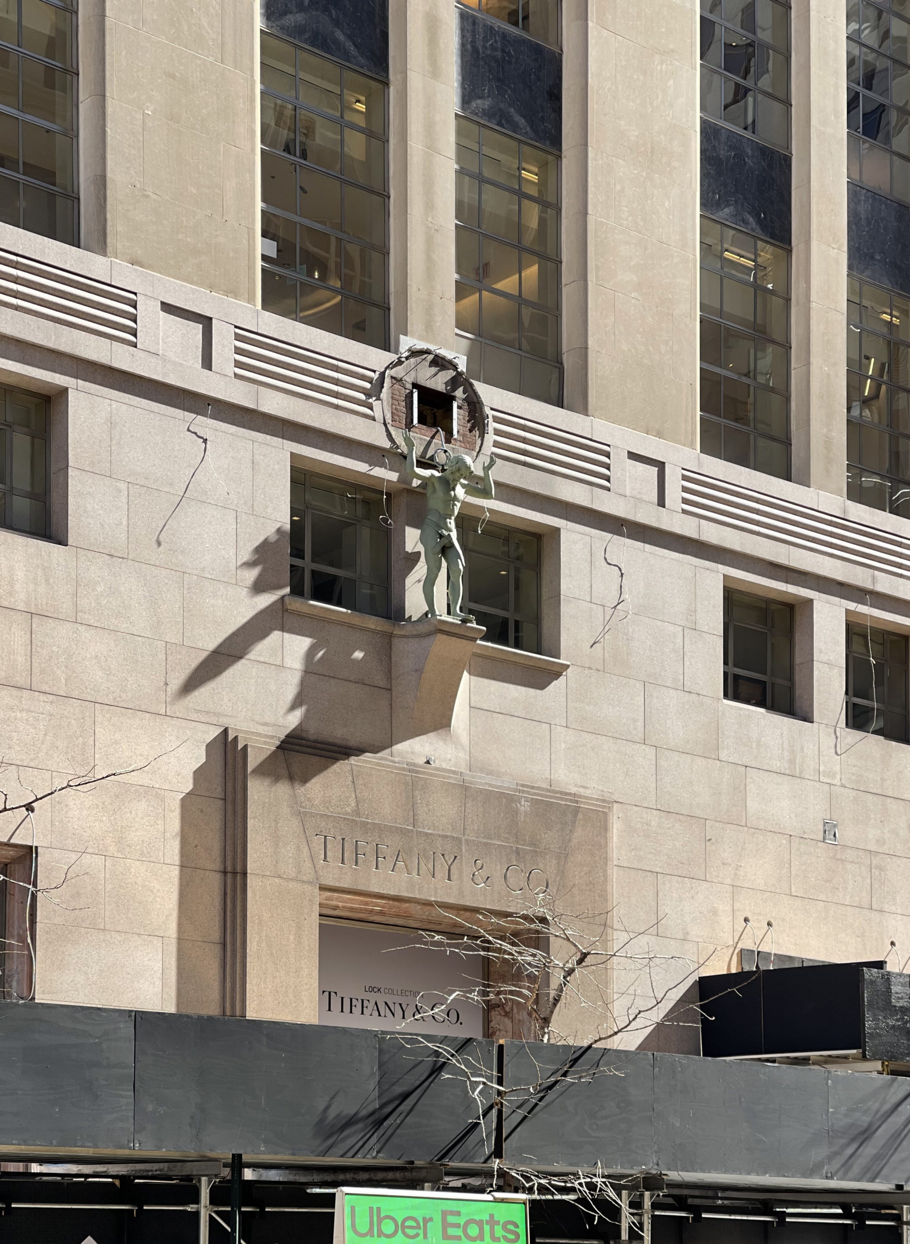 Tiffany & Co. extends lease in Flatiron District