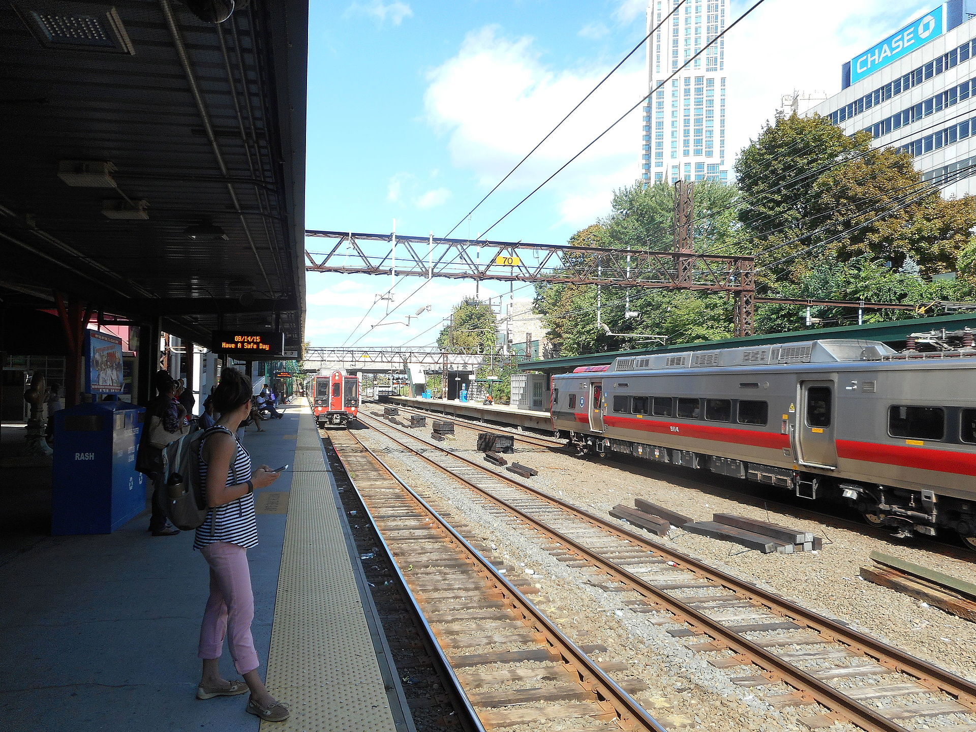 Daytime view of the existing New Rochelle train station