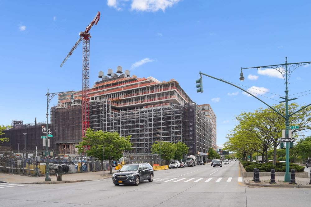 Terminal Warehouse tops-out in West Chelsea - Credit Shoootin