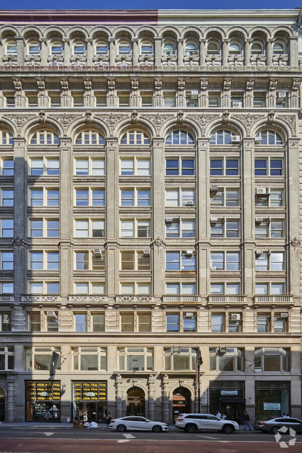 Photograph of 580 Broadway, courtesy of Great Ink Media Relations