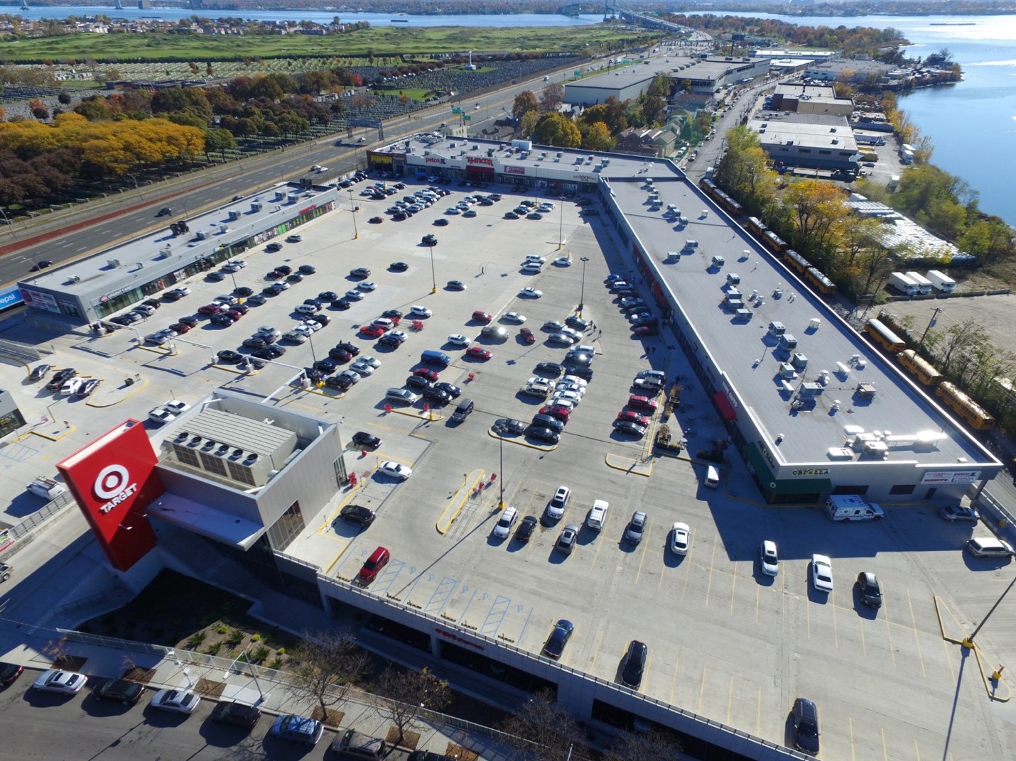 SNIPES Signs Lease At Throggs Neck Shopping Center In Throggs Neck