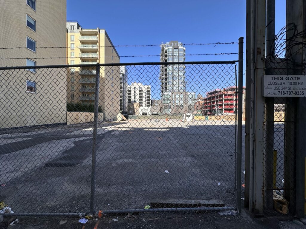 Photograph of lot for 41-08 Crescent Street. By Michael Young