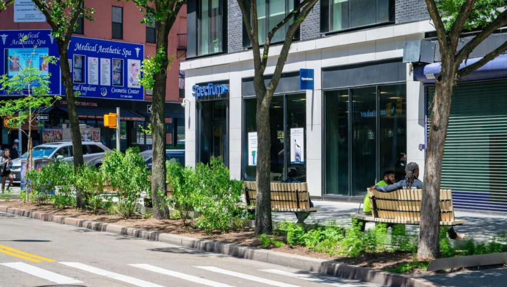Photograph of new space at Fulton Mall, via the Downtown Brooklyn Partnership.