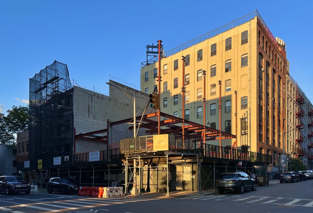 487 Wythe Avenue. Photo by Michael Young.