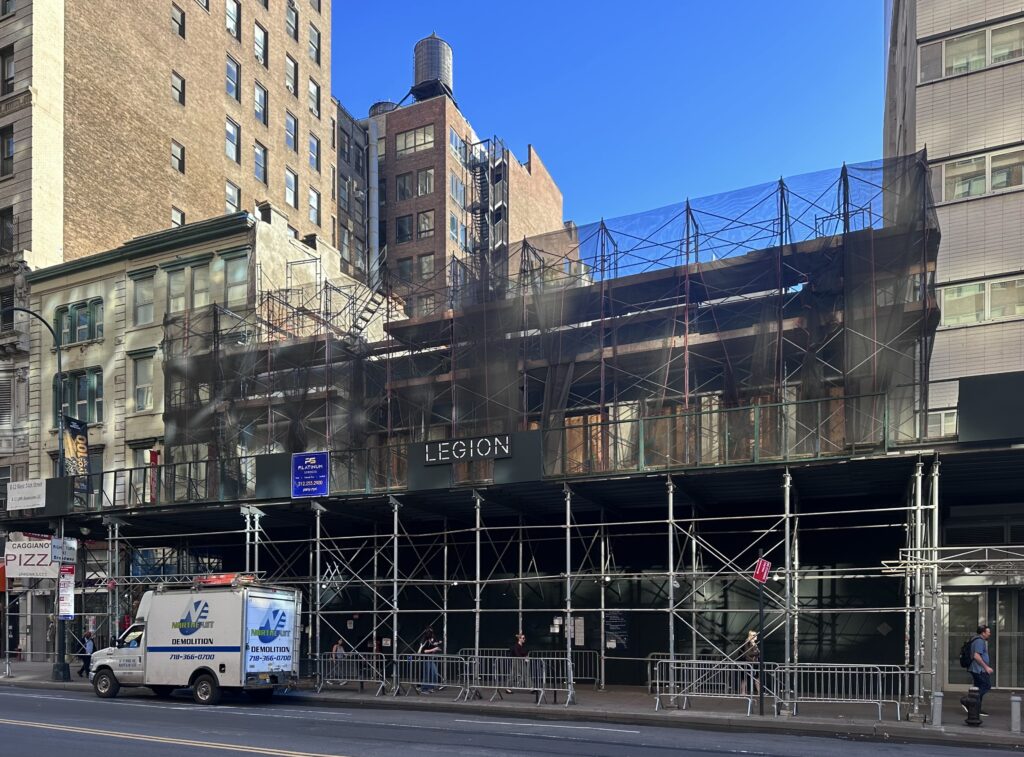 5 West 13th Street. Photo by Michael Young.