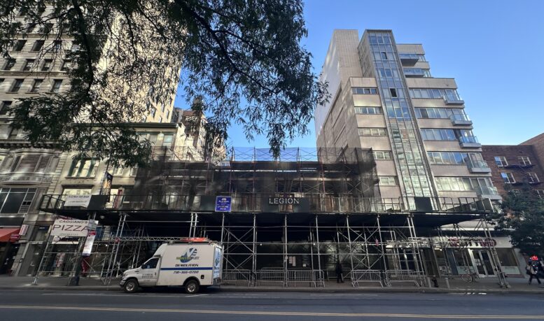 5 West 13th Street. Photo by Michael Young.