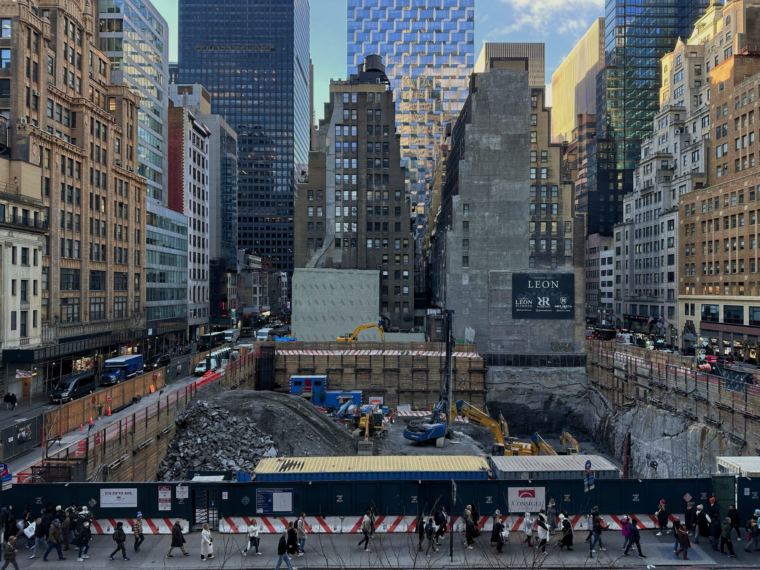 Excavation Continues for KPF-Designed Skyscraper at 570 Fifth