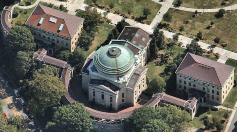Photograph of the Hall of Fame for Great Americans, via LPC proposal.