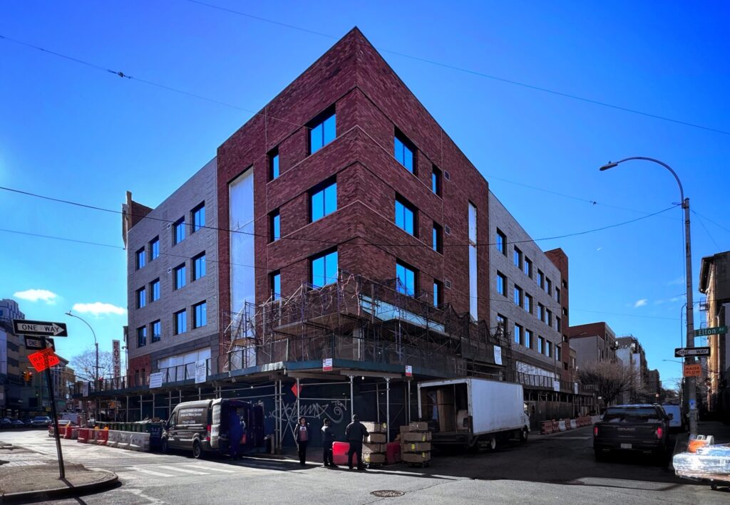 647 Elton Avenue. Photo by Michael Young.