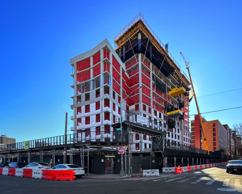 671 Brook Avenue. Photo by Michel Young.