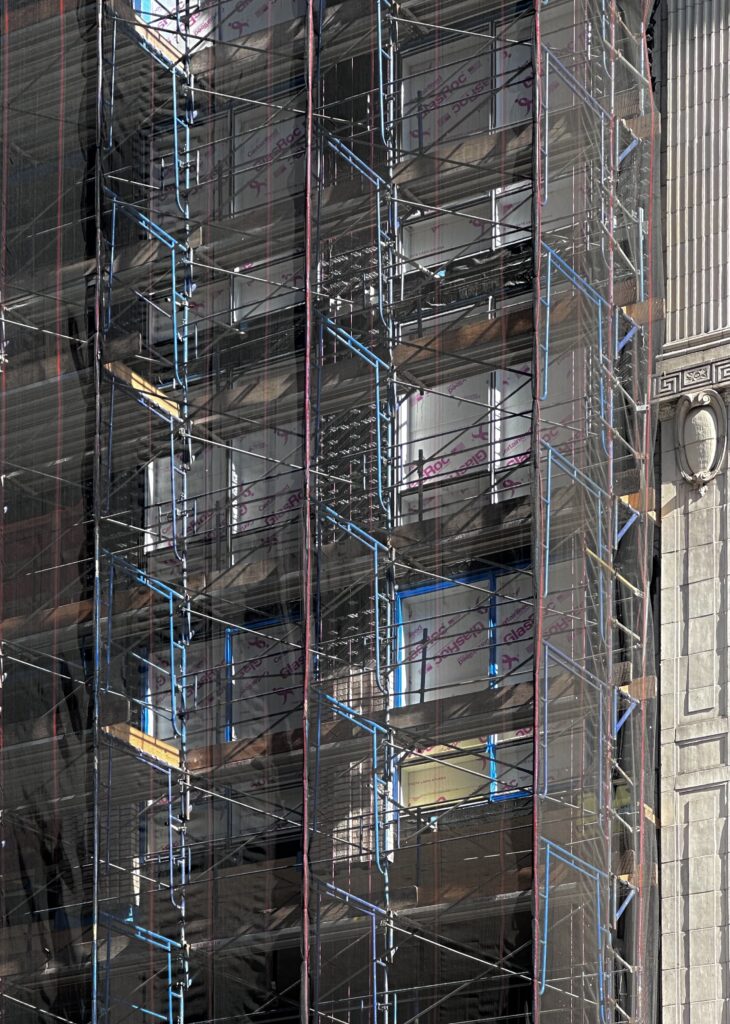 842 Sixth Avenue. Photo Michael Young.