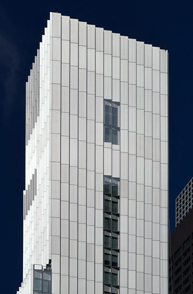 665 Fifth Avenue. Photo by Michael Young.