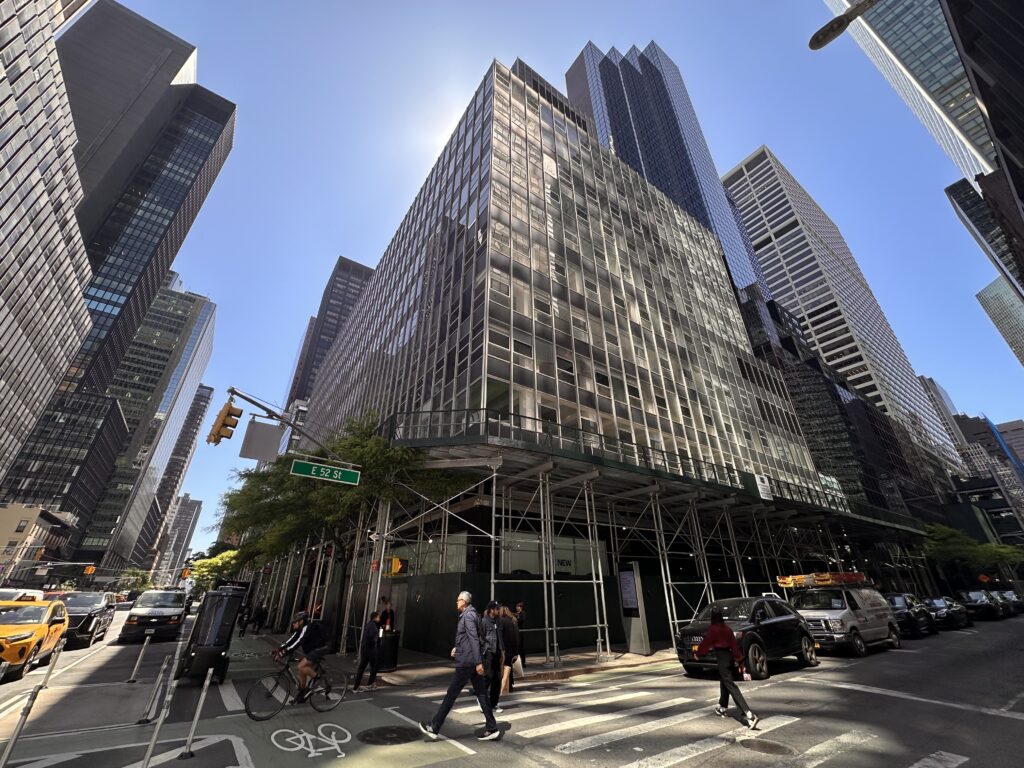 850 Third Avenue. Photo by Michael Young.
