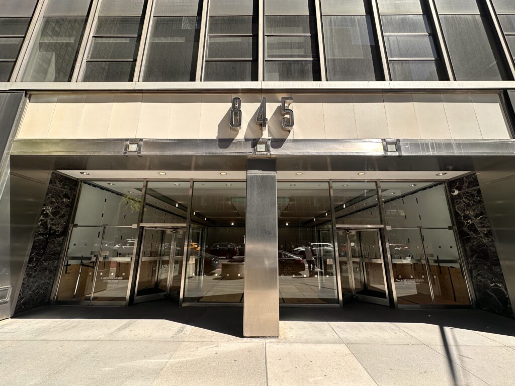 845 Third Avenue. Photo by Michael Young.