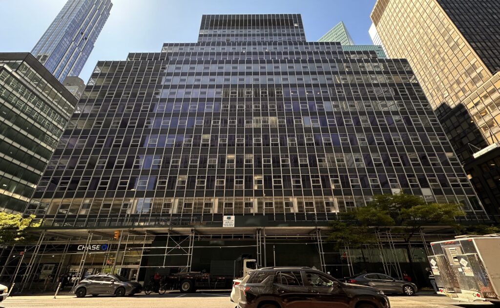 850 Third Avenue. Photo by Michael Young.