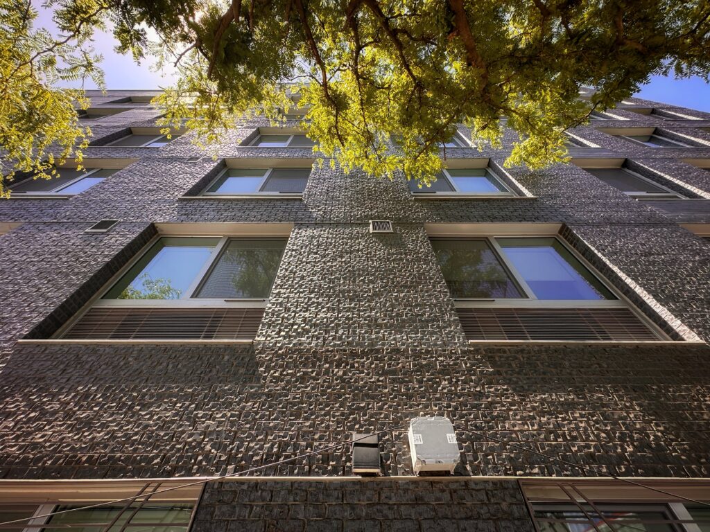 1601 Dekalb Avenue. Photo by Michael Young.