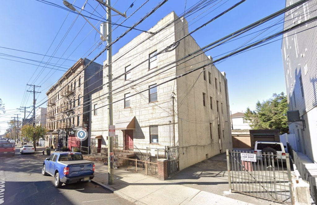 569 Palisade Avenue, circa November 2024. Image via Google Maps.