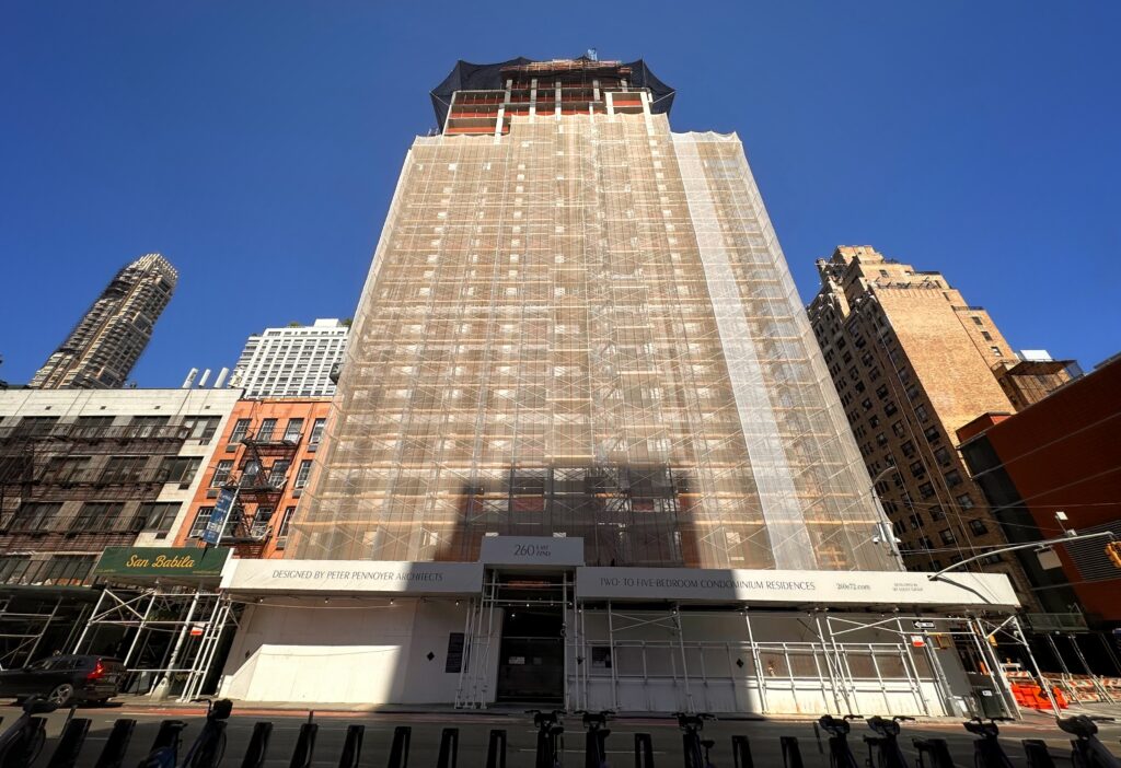 260 East 72nd Street. Photo by Michael Young.