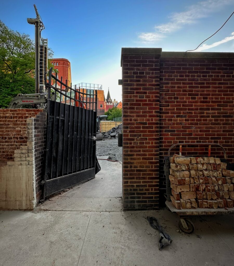 497 Hudson Street. Photo by Michael Young.