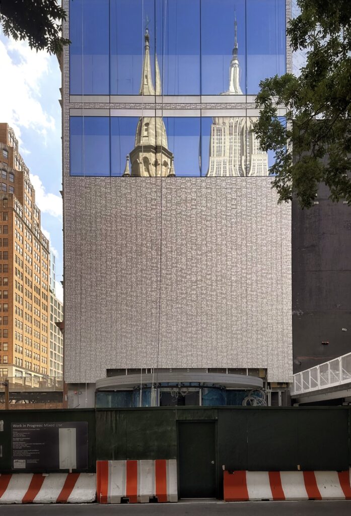 262 Fifth Avenue. Photo by Michael Young.