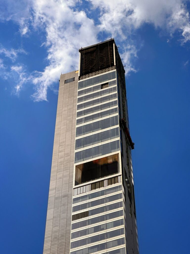 262 Fifth Avenue. Photo by Michael Young.