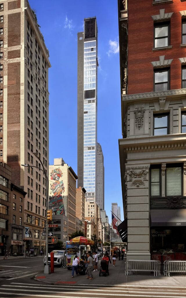 262 Fifth Avenue. Photo by Michael Young.