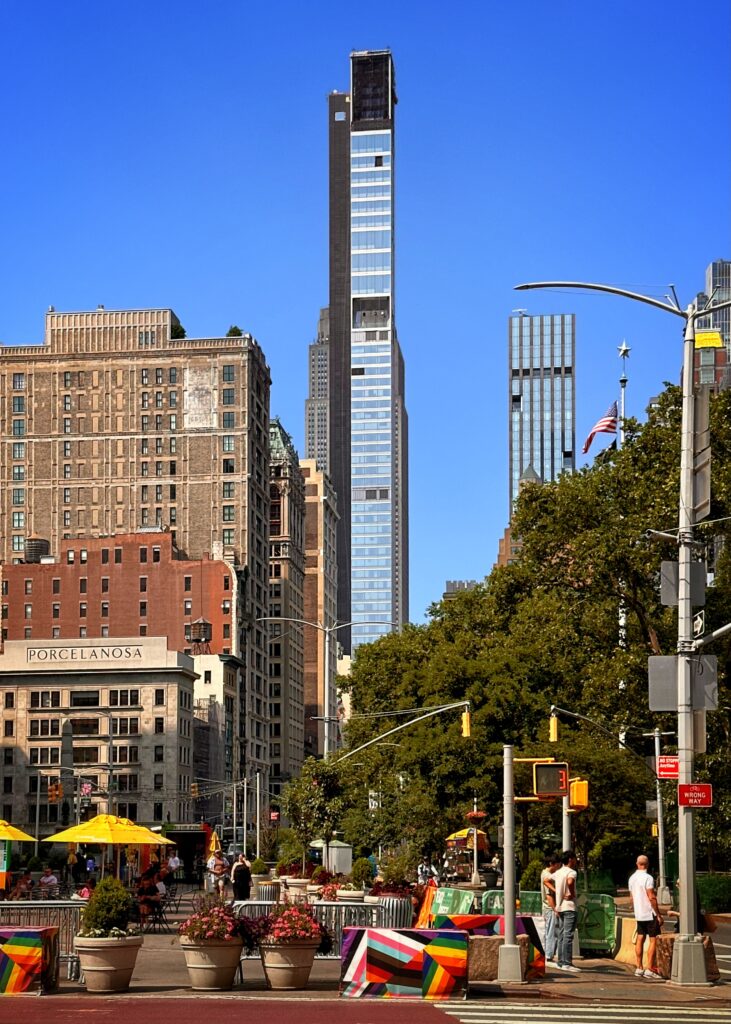 262 Fifth Avenue. Photo by Michael Young.