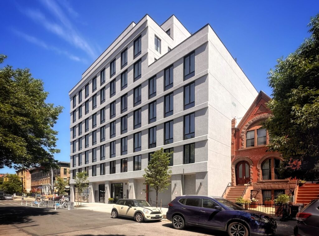 645 Park Place. Photo by Michael Young.