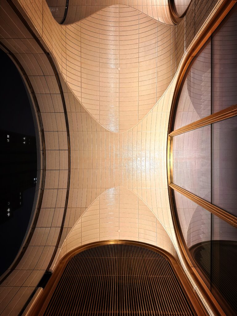 520 Fifth Avenue. Photo by Michael Young.