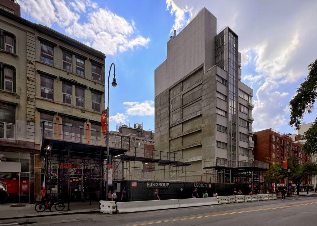 11 West 13th Street. Photo by Michael Young.