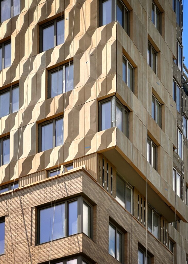 89 Maspeth Avenue. Photo by Michael Young.