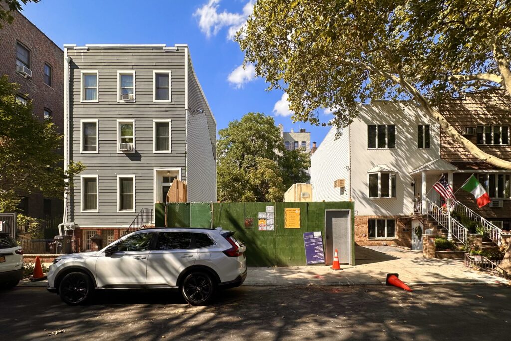 97 Devoe Street. Photo by Michael Young.