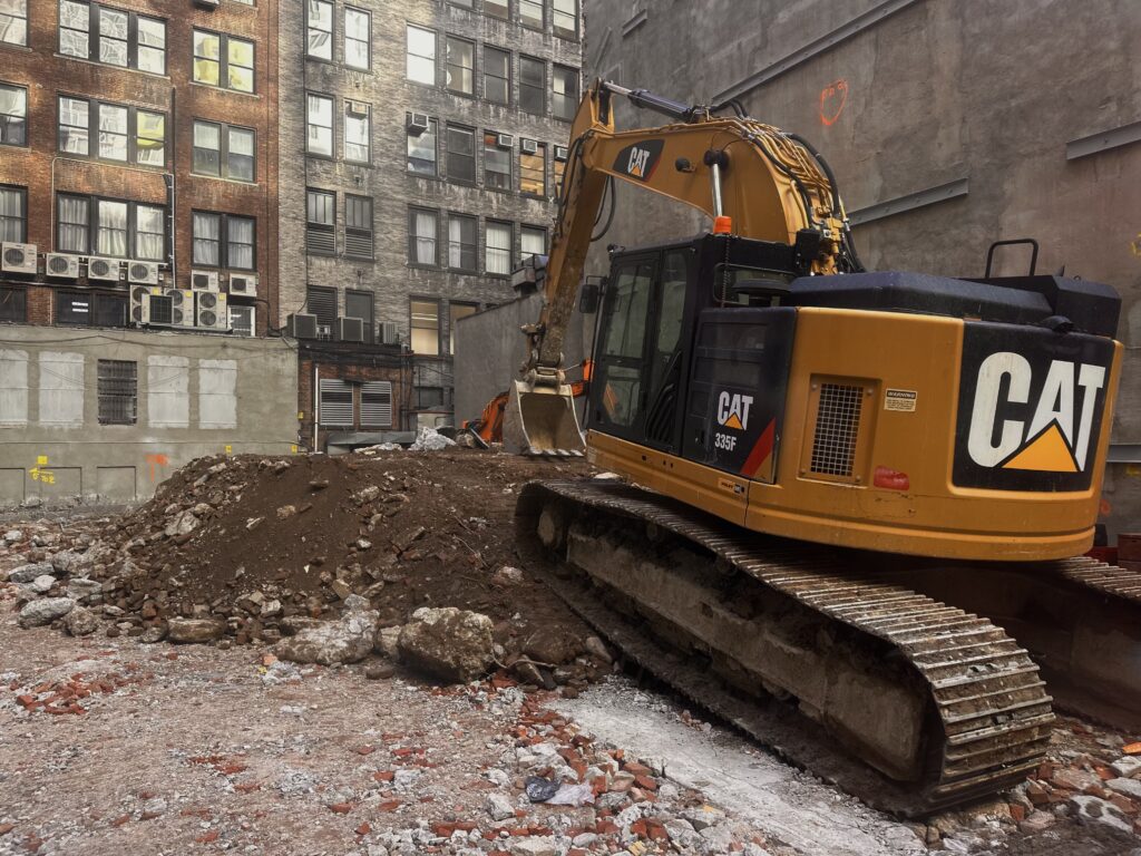 28 West 37th Street. Photo by Michael Young,.