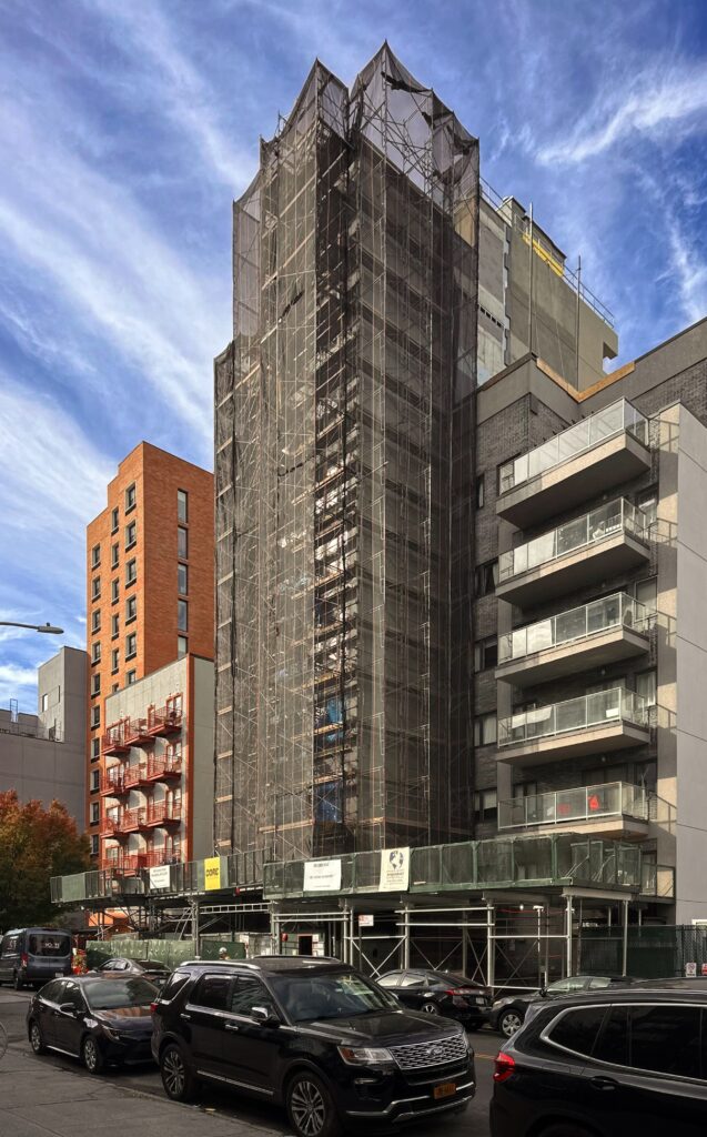 341 Lenox Road. Photo by Michael Young. 
