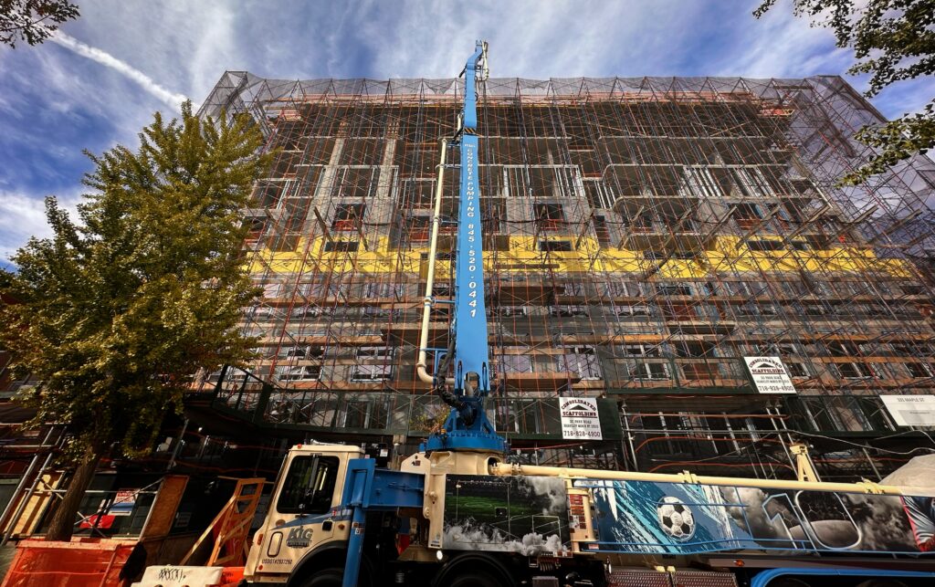 331 Maple Street. Photo by Michael Young. 