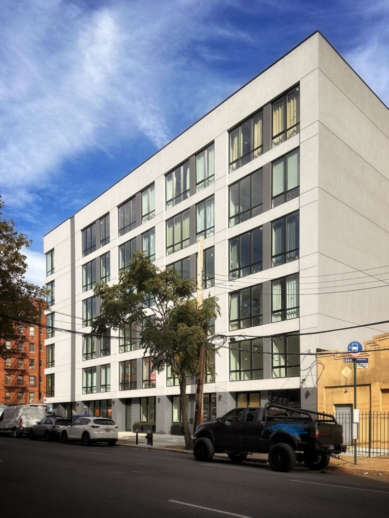 408 Lefferts Avenue. Photo by Michael Young. 